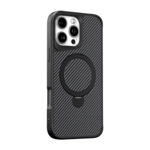 Funda magnética para iPhone 15 Pro Max con diseño de fibra de carbono y anillo soporte. Elegante, resistente y funcional.