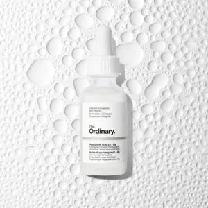 Sérum facial antiarrugas e hidratante de 30ml en envase transparente, fórmula natural para firmeza y luminosidad de la piel.