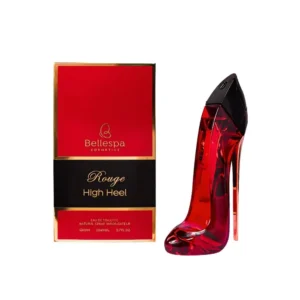 Perfume Very Good Girl en frasco icónico de tacón rojo, fragancia ámbar frutal amaderada para mujer, notas de grosella roja, rosa y vainilla.