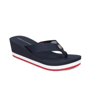 Sandalias Tommy Hilfiger IM TH Stud Beach con tira en V y logo metálico.