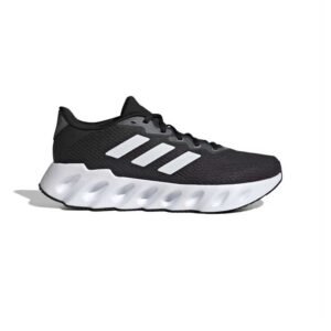 Zapatillas adidas Switch Run running con malla transpirable y suela Adiwear.