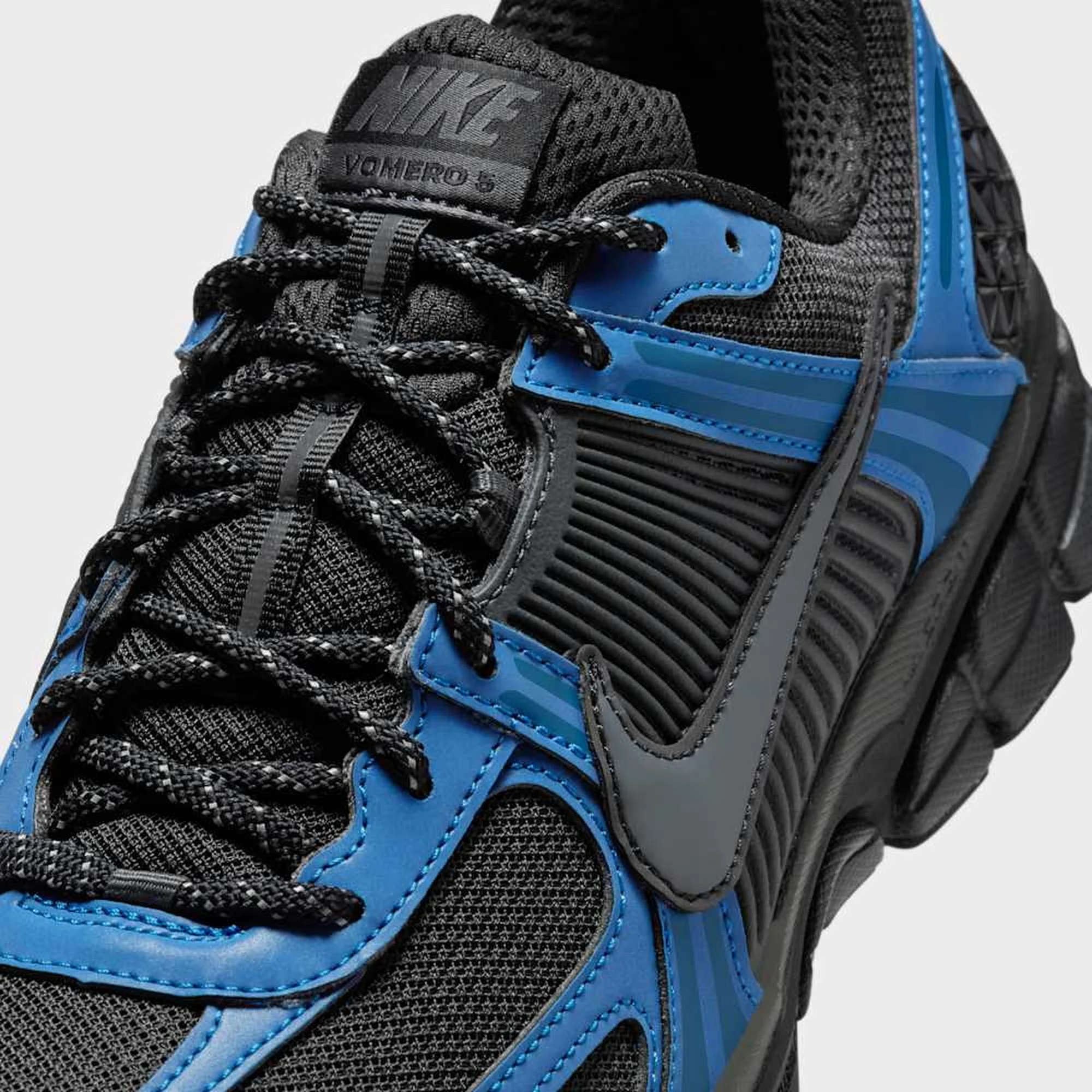 NIKE Zapatillas Zoom Vomero 5 Black Court Blue - Imagen 4