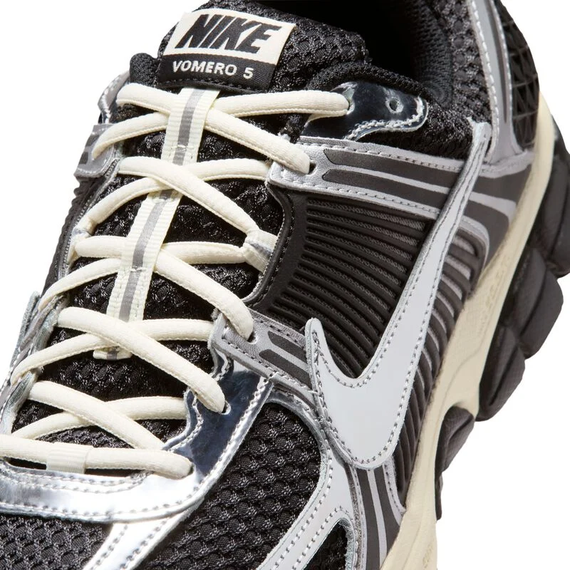 NIKE Zapatillas Zoom Vomero 5 SE Cromada - Imagen 2