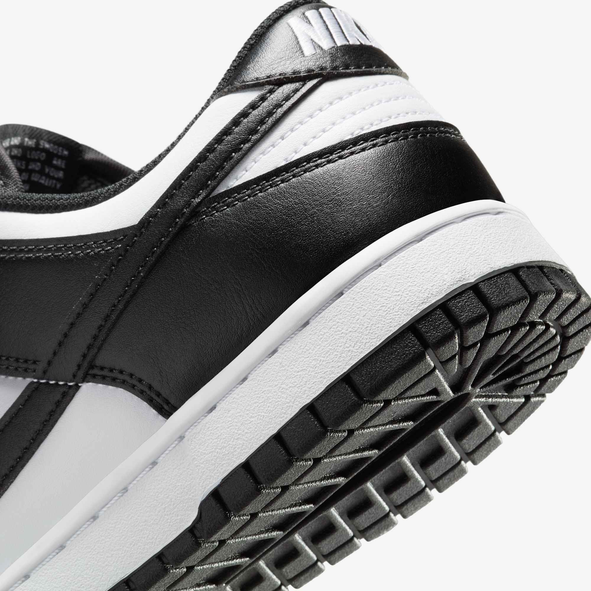 NIKE Zapatillas Dunk Low Retro Hombre - Imagen 5